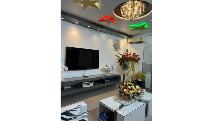 **Bán nhà mặt tiền Ba Vân**, phường 14 Tân Bình - 4x18 - 13,818 tỷ